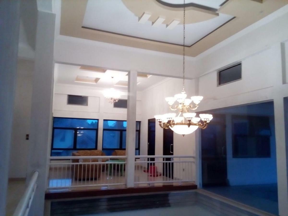 Almira Homestay Jambi Exterior foto